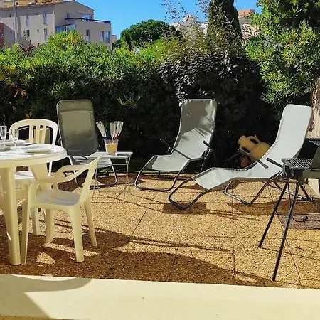 Confortable Grande Terrasse Piscine Parking Clim * アグド